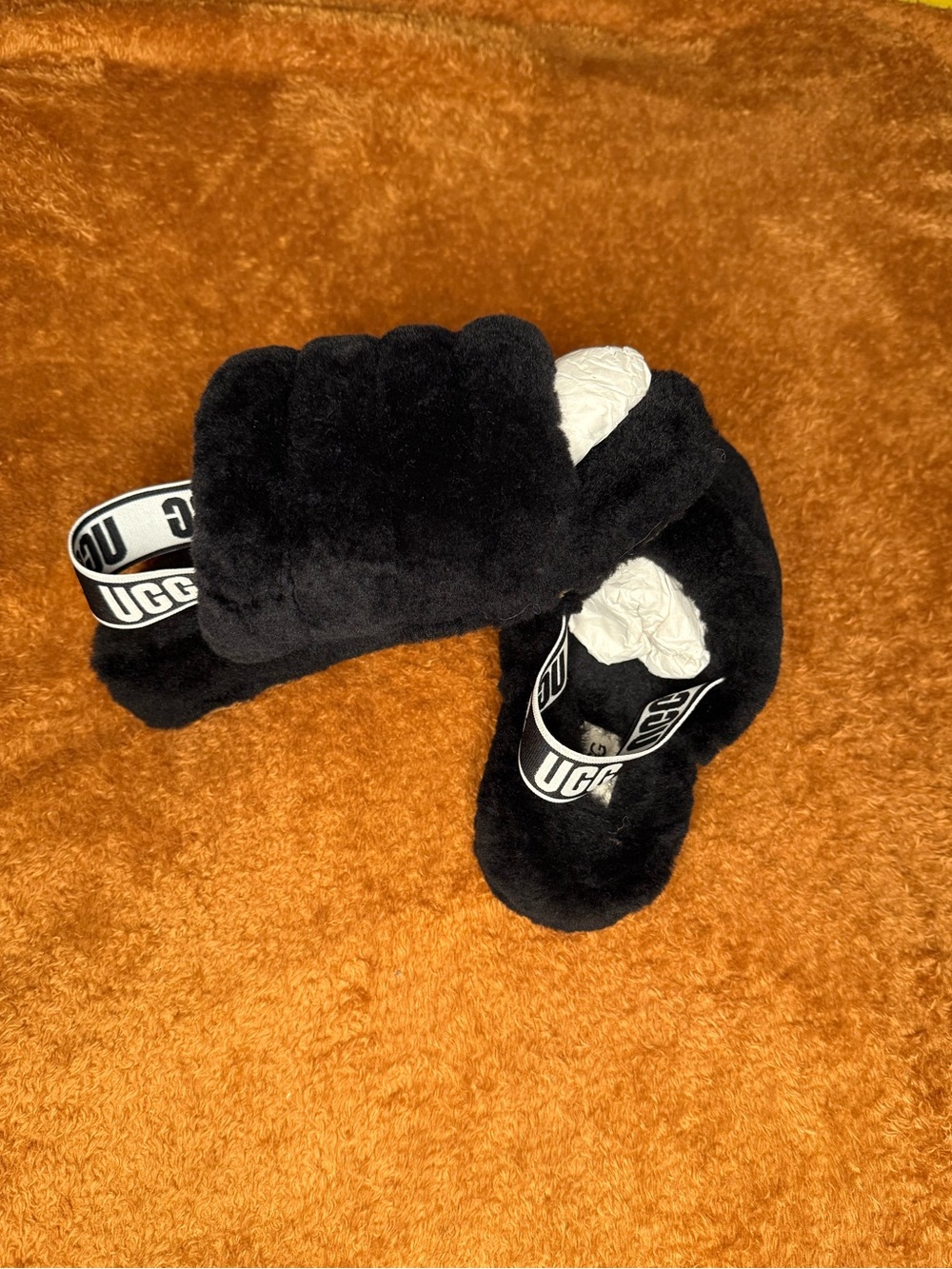 UGG slippers black size 8